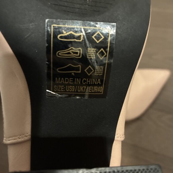 qupid Solid beige Chelsea pointed toe block heel ankle boots Booties 9 - Picture 6 of 6